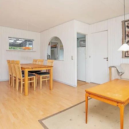 Two-bedroom Holiday In Nakskov 1 Knubbelokke